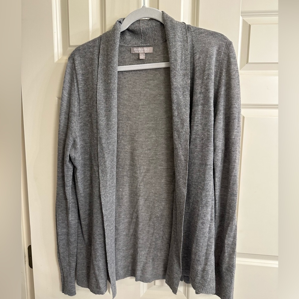 Banana Republic Grey Cardigan Sweater Italian Knit XL, Runs Small